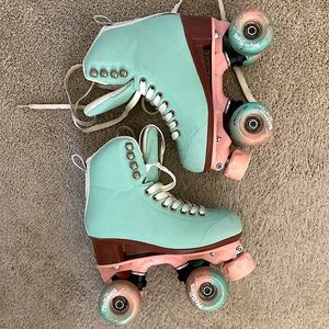 Chaya Melrose Elite Roller skates